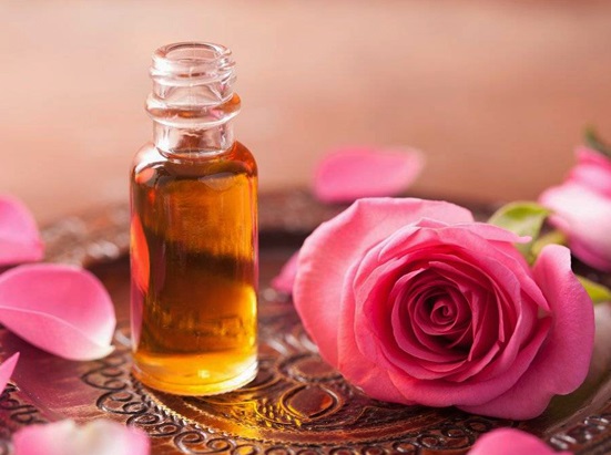 قیمت اسانس گل رز